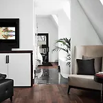 Roomers Steinplatz, Autograph Collection 5* Berlin