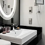 Roomers Steinplatz, Autograph Collection 5*