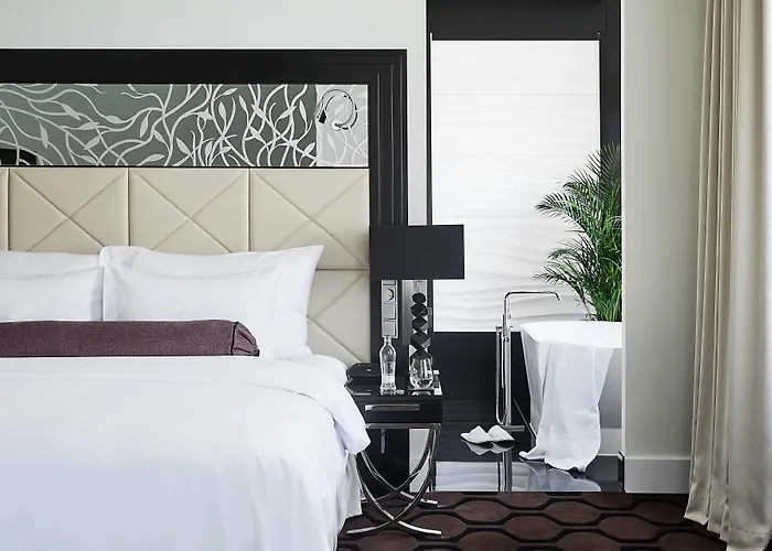 Roomers Steinplatz, Autograph Collection Hotel 5*