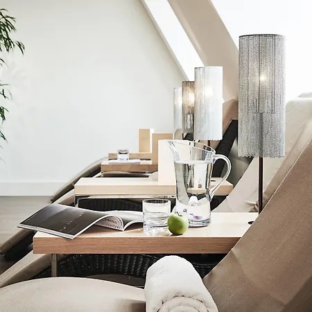 Roomers Steinplatz, Autograph Collection 5*