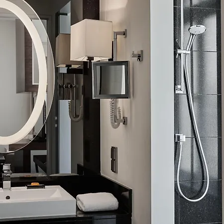 Roomers Steinplatz, Autograph Collection 5*