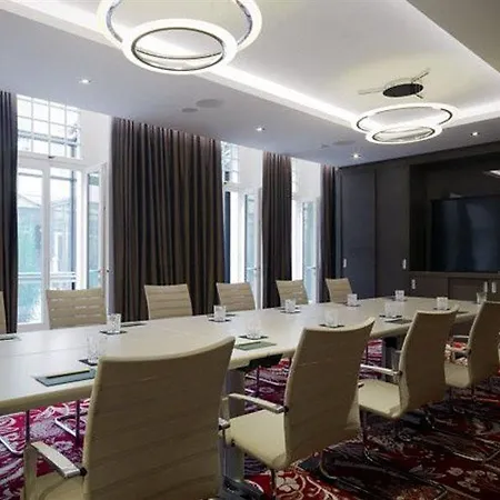Hotel Roomers Steinplatz, Autograph Collection Berlin