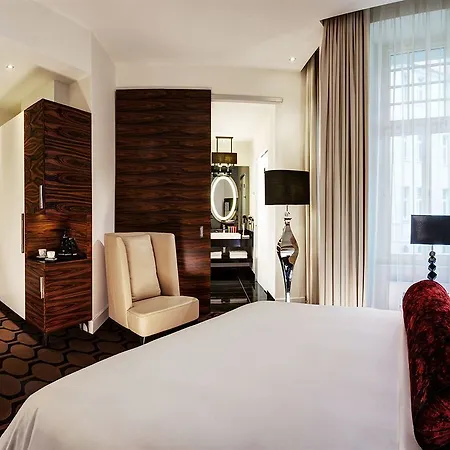 호텔 Roomers Steinplatz, Autograph Collection 5*