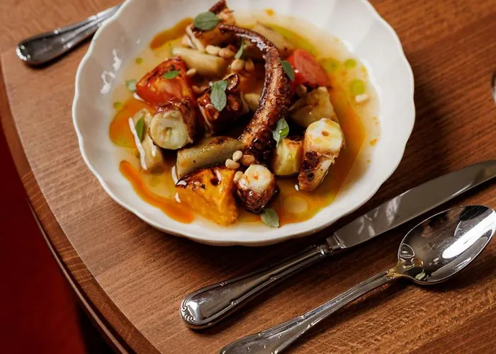 Roomers Steinplatz, Autograph Collection 5*