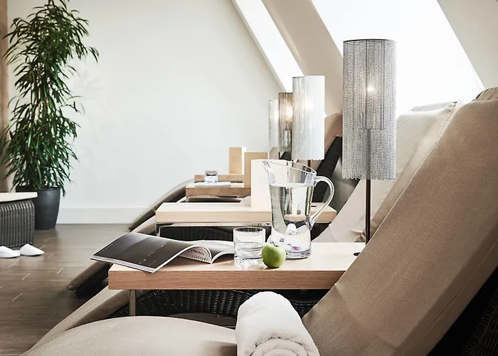 Roomers Steinplatz, Autograph Collection 5*