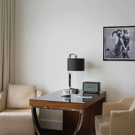 Roomers Steinplatz, Autograph Collection Berlin