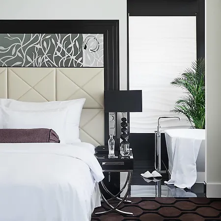 Roomers Steinplatz, Autograph Collection מלון 5*