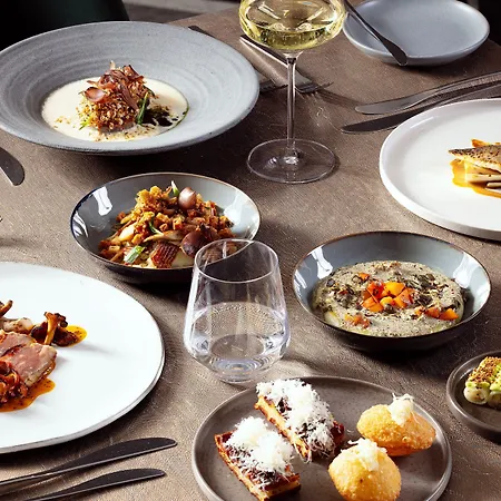 Roomers Steinplatz, Autograph Collection מלון