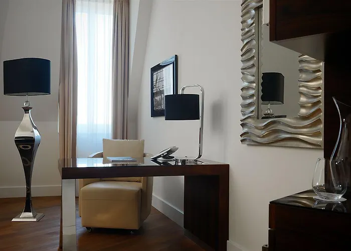 Roomers Steinplatz, Autograph Collection Berlin